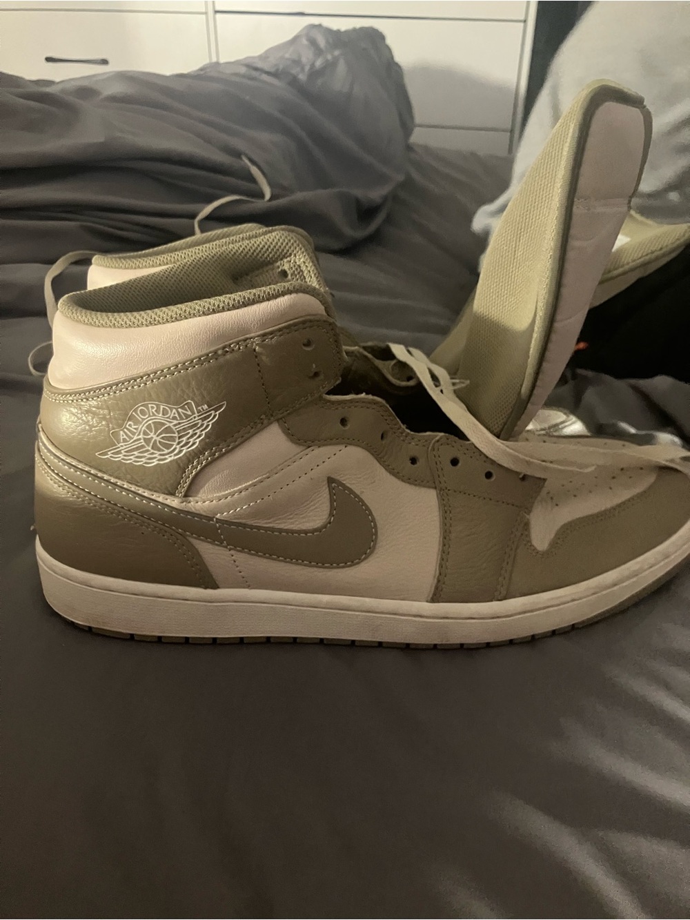 Nike Air Jordan 1 High Top in Olive Green and White